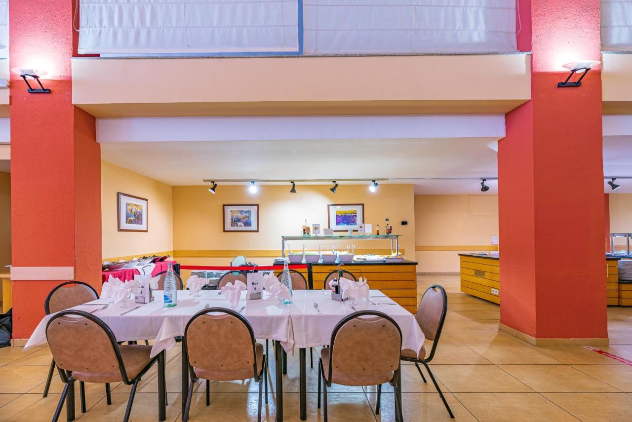 Xon'S Platja Ha Hotell Empuriabrava Exteriör bild